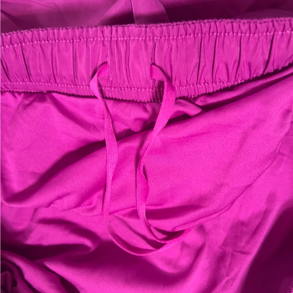 Women’s Nike Dri-fit shorts size XL - Picture 2 of 4